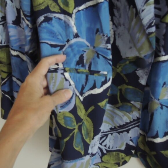 Ladies 2 Pc Walking Shorts Suit Size L (Size M) Jacket Blazer + Skort Set - EUC - Picture 9 of 12